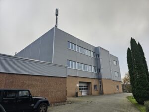 Hellern/Gaste: Vielseitig nutzbare Gewerbeflächen: Ausstellung/Verkauf, Büro/Verwaltung, Lager...