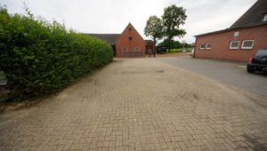Ostercappeln-Venne: Gewerbeobjekt mit einem Produktions-/Betriebsgebäude, einem Bungalow und weiterem Nebengebäude