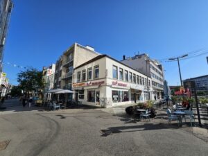 Ladenlokal direkt am Neumarkt / Eingang Große Straße